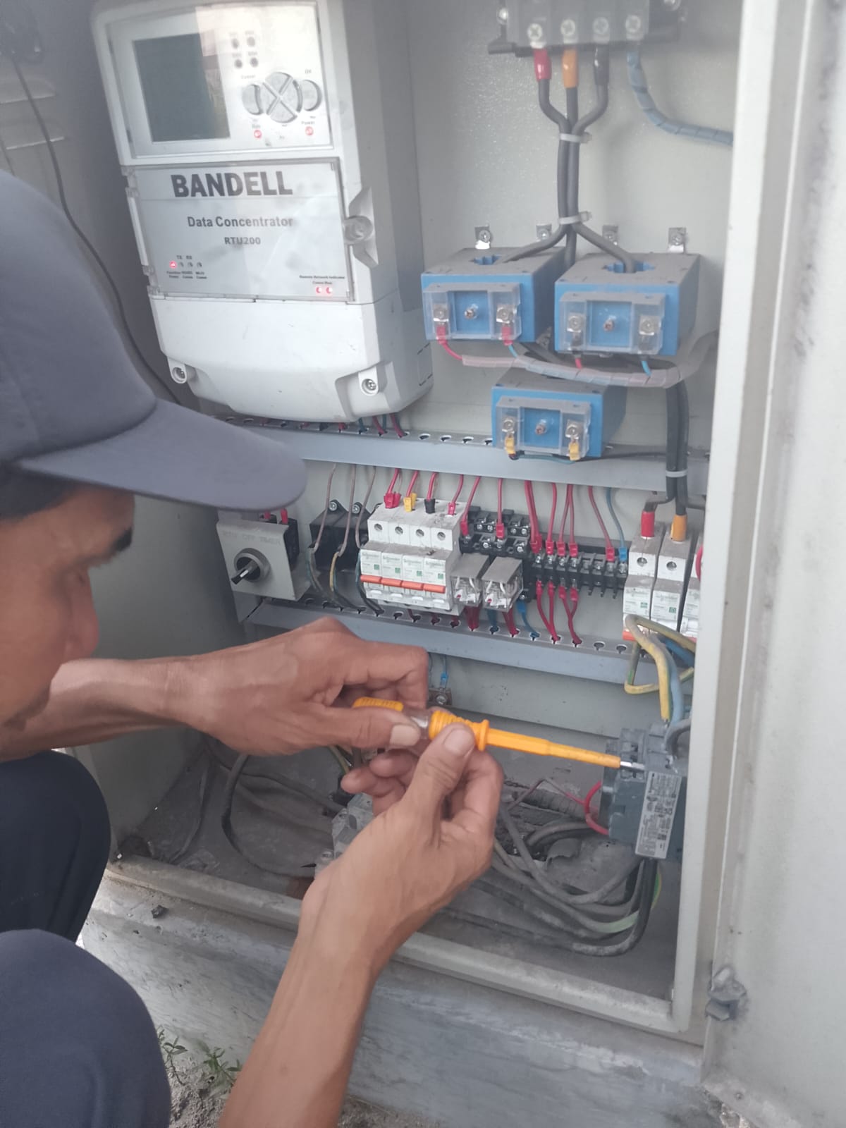 WhatsApp Image 2025-12-03 at 19.52.07 (2)